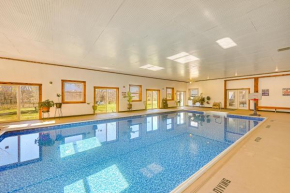 8-Acre Bridgman Oasis Pool, Hot Tub and Game Room